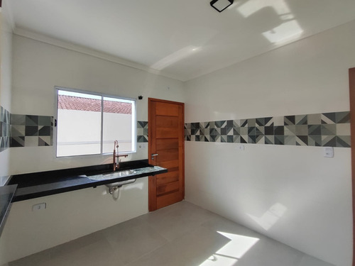Casa Nova Com Piscina Próximo Da Praia.