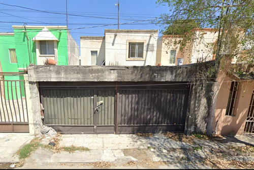 Venta De Casa En Praderas De Guadalupe, Guadalupe, Nuevo Leon, Casa En Recuperacion Mbdelr