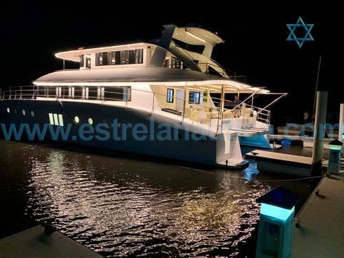 Imagem 4 de 15 de Lancha Catamarã 72 Iate Barco N Phantom Azimut Ferretti