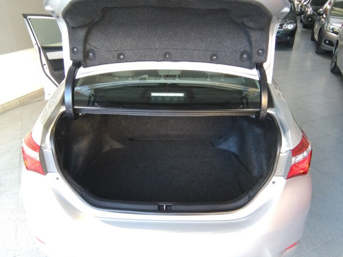 Imagen 7 de 13 de Toyota Corolla 2016 1.8 Xli Cvt Automatico