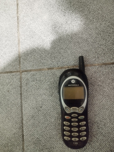 Celular Motorola 120t Retro Negro (Usado)