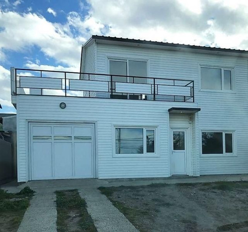 Imagen 2 de 17 de Casa En Venta Bª Costa Del Sol - Extenso Patio, Vista Al Mar