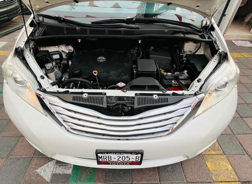 Toyota Sienna 3.5 Xle At