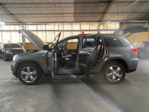 Imagen 13 de 25 de Jeep Gran Cherokee Overland