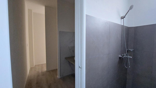 Imagen 16 de 17 de Apartamento En Venta 2 Dormitorios En Centro - Luminoso Y De Ambientes Amplios