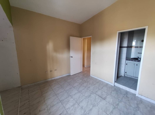 Imagen 4 de 7 de Apartamento Base Aragua 04146878567