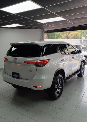 Toyota Fortuner Vxr
