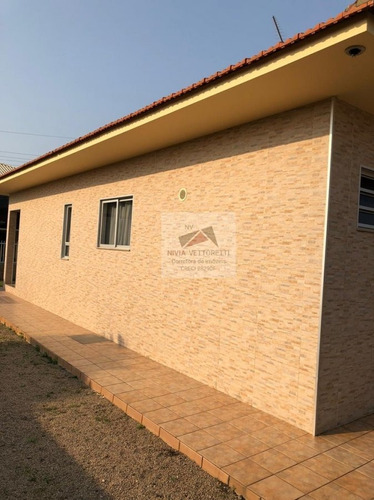 Casa A Venda No Bairro Ingleses Do Rio Vermelho Em - 4140-1