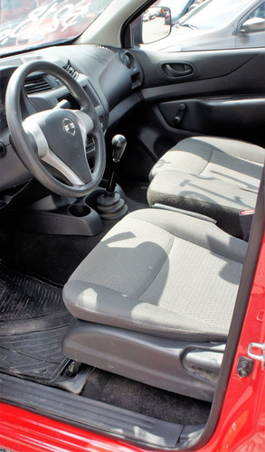 Imagen 6 de 9 de Nissan Np300 Chasis 2016 Rojo