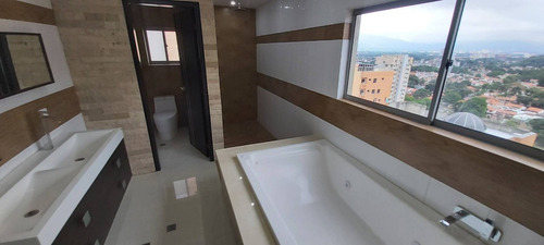 Imagen 15 de 22 de Penthouse Urb. La Trigaleña Valencia 0412-4860923.