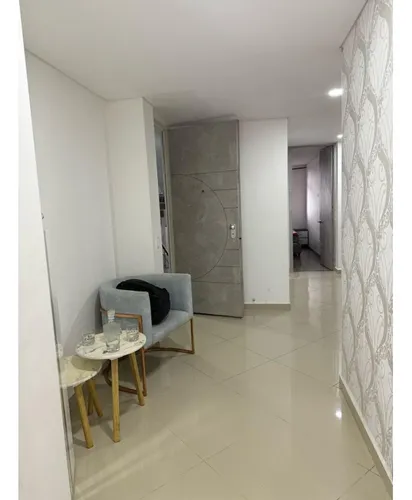 Venta De Apartamento En Laureles.