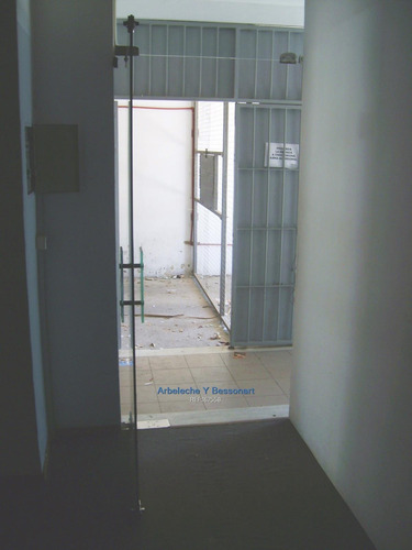 Imagen 12 de 21 de Proximo Shopping Nuevo Centro!! Ideal Deposito Y Oficinas!!