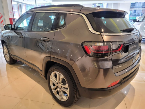 Imagen 13 de 16 de Jeep Compass Longitude -