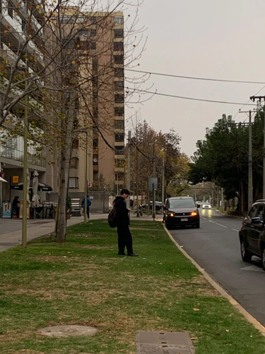 Venta Lindas Oficinas,2 Piso, A Pasos De Est.metro Manquehue