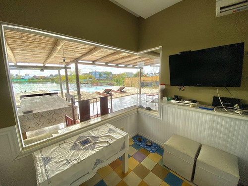 Imagen 8 de 30 de Increíble Casa - Barrio San Benito - Villanueva - Tigre - Vista A Laguna - 3 Dormitorios - Pileta