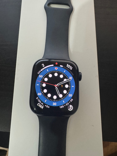 Apple Watch S8 45mm (Usado)