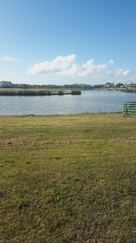 Lote Puertos Del Lago Muelles