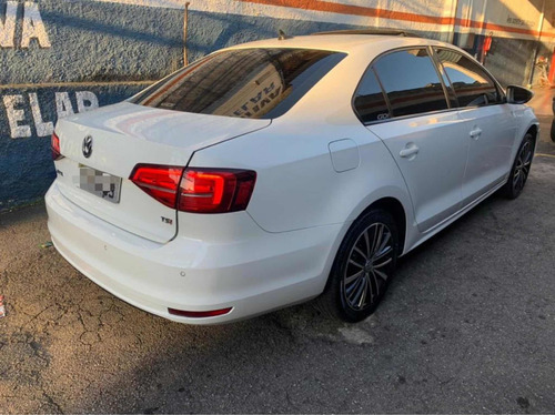 Imagem 5 de 13 de Volkswagen Jetta 2016 2.0 Tsi Highline 4p