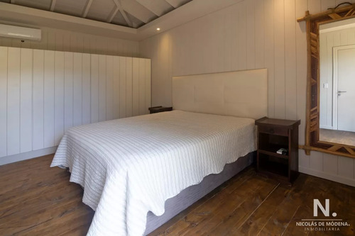 Casa En Venta De 1 Dormitorio.