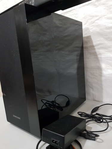 Barra De Sonido Con Subwoofer Inalambrico Samsung Hw-k450 (Usado)