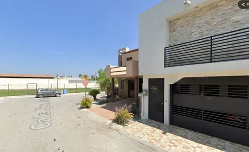 Casa En Remate Bancario En Callejon De Los Olivos , Las Alamedas , Montemorelos, Nuevo Leon.