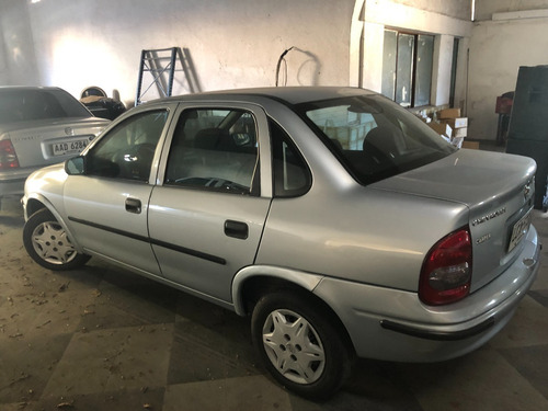 Chevrolet Corsa Classic 1.6 Nafta