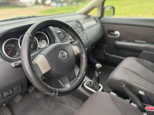 Nissan Tiida 1.8 Acenta