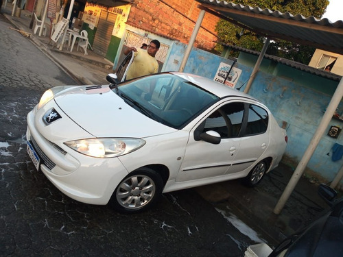 Peugeot 207 2011 1.4 Xr Flex 5p