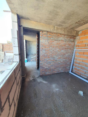Imagen 2 de 11 de Departamento - Lourdes