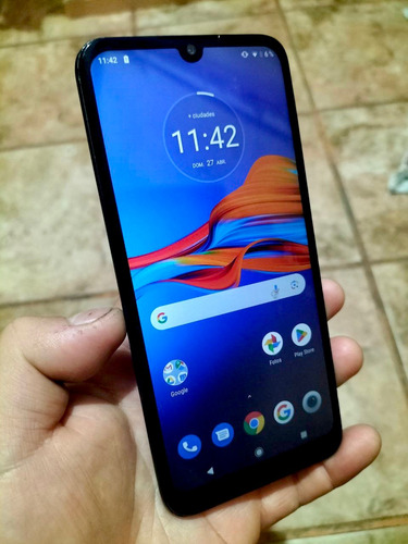Moto E6 Plus -2 Gb Ram 32 Gb Almacenamiento Gris Claro (Usado)