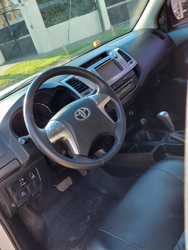 Toyota Hilux 3.0 Cd Srv Cuero 4x4 5at - A4