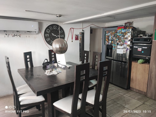 Casa Un Piso, En Buena Ubicación, Cercano A Colegios Y Mall