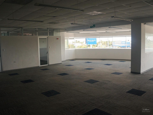 En Renta Oficinas Corporativas Semi-acondicionadas En Torre Banamex, Piso 7, Mérida, Yucatán