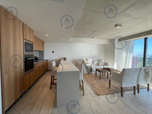 Moderno Apartamento De 1 Dormitorio En Suite Piso Alto En Venta De Torre Surfside Village, Punta Del Este