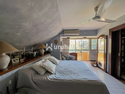 Casa En Venta, 7 Dormitorios Barrio Golf, Punta Del Este
