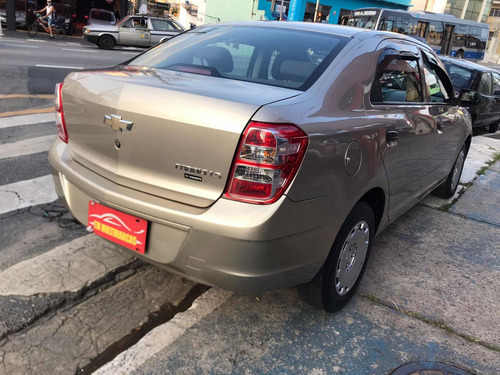 Imagem 13 de 18 de Chevrolet Cobalt 2013 1.4 Ls 4p