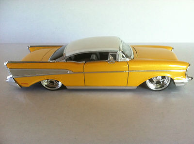 Carro Escala Chevy Bel Air 1957 Marca Jadatoys Escala 1:24