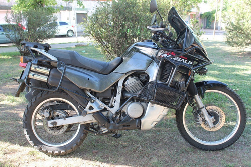 Imagen 2 de 25 de Honda Transalp 600 99
