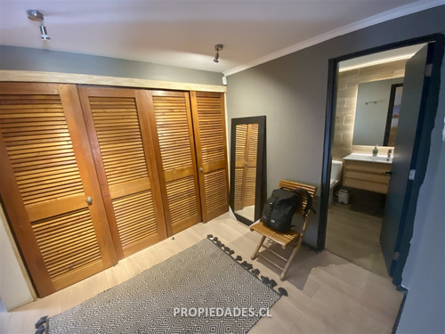 Casa En Venta De 3 Dorm. En Las Condes
