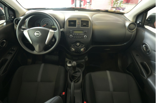 Nissan V-Drive 1.6 Mt A/C Audio