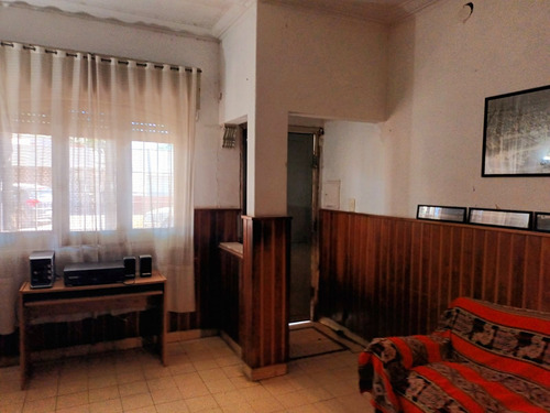 Casa De 3 Dormitorios En Venta Barrio Jorge Cura