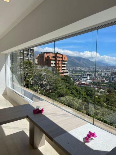 Imagen 2 de 13 de Apartamento En Venta En Colinas De Bello Monte Cerca De La Embajada Americana