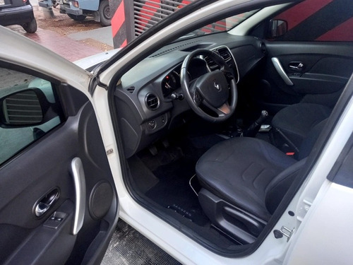Imagen 10 de 15 de Renault Sandero 2018 1.6 Privilege 105cv