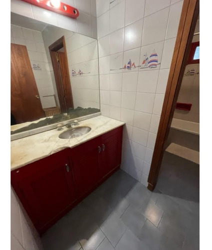 Imagen 5 de 15 de Venta - Casa En Dos Plantas En Calle Mariano Acosta Al 300