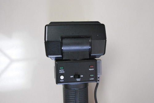 Flash Nissin 600 Gt + Bolsa De Equipamentos Fotográficos