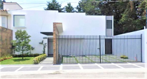 Venta Casa En San Carlos Metepec