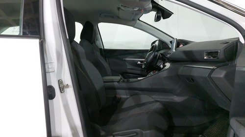 Peugeot 3008 1.6 THP ACTIVE AUTO