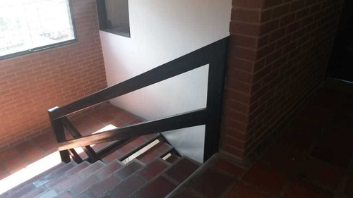 Edificio En Venta Estado Bolivar - Upata Fl