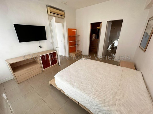 Leandro Manzano Apartamento En Venta,santa Eduvigis Mls #25-17200 As