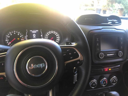 Jeep Renegade Sport 1.8 At6